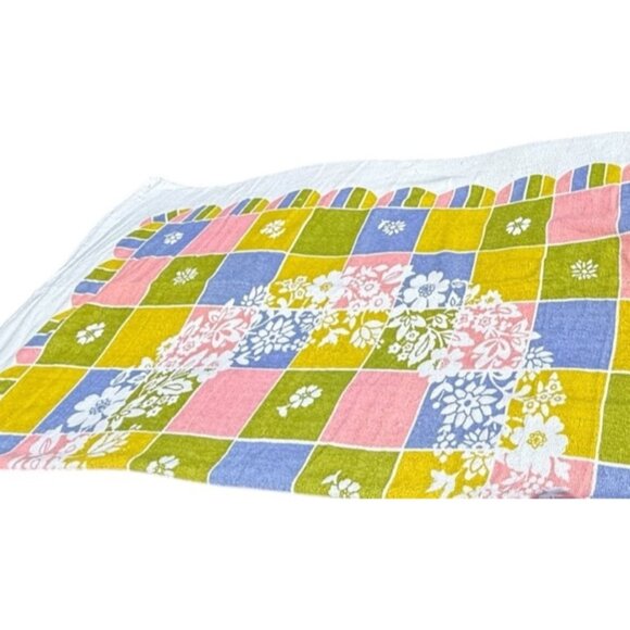 Terry Cloth Floral Table Cloth Vintage Pastel Floral Retro Boho Shabby chic HTF - Picture 6 of 11